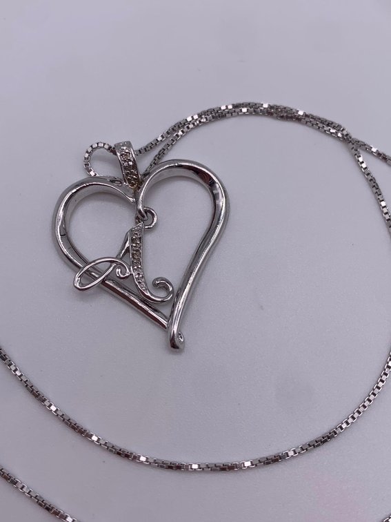 925 Sterling Silver & Diamond Heart Pendant on Box Chain