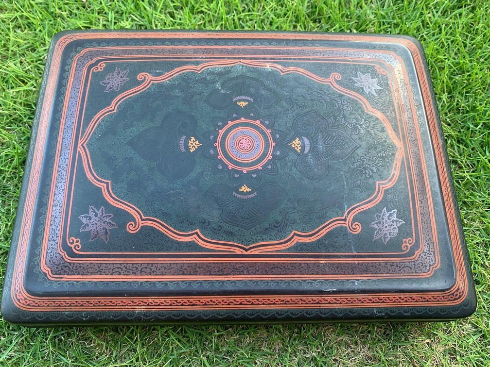 Vintage Ornate Painted Box w/ Insert