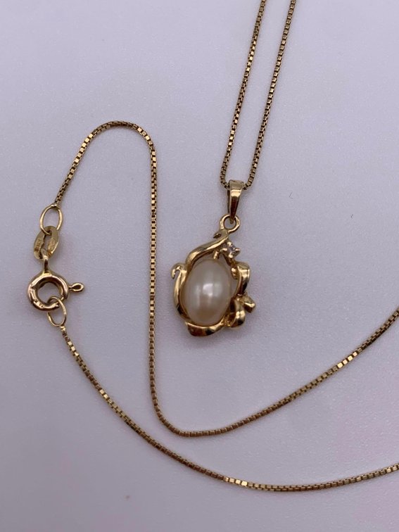 14k Gold Necklace w/ 14k 585 Gold & Pearl Diamond Pendant