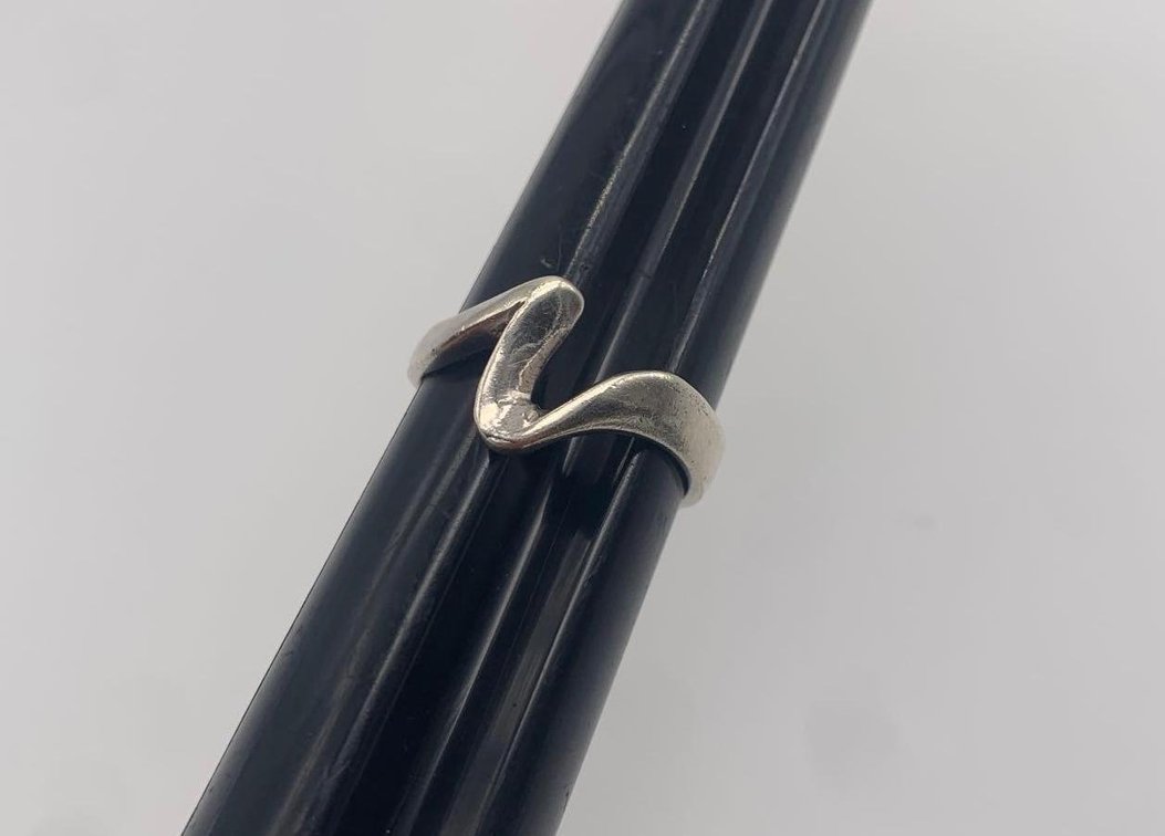 Sterling Silver Wave Ring Sz 9