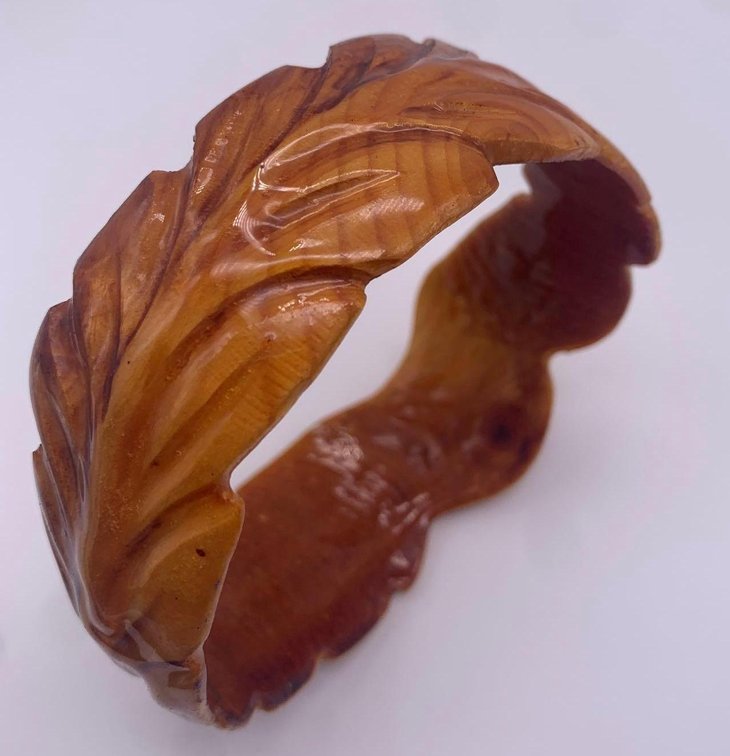 Vintage Wooden Bangle Bracelet 
