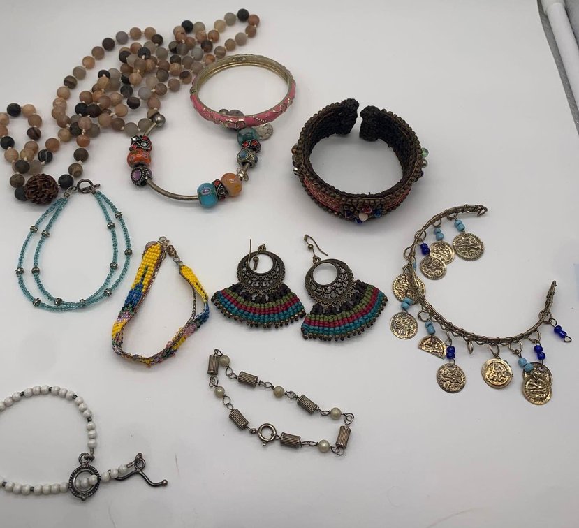 Lot of Beaded Bracelets & Agate Necklace