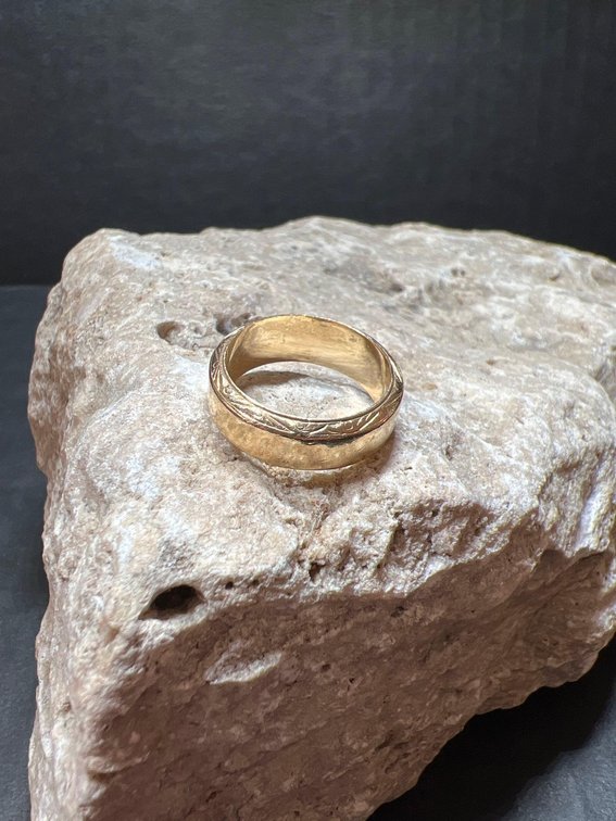 14k Gold Band Ring