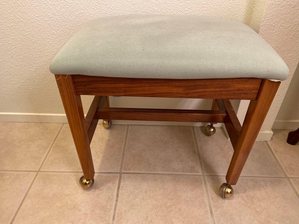 Upholstered Rolling Vanity Chair