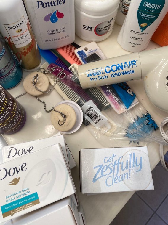 Mixed Lot of Toiletries 