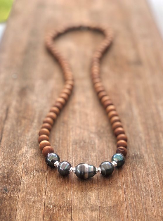 Long Tahitian Pearl and Iliahi Strand