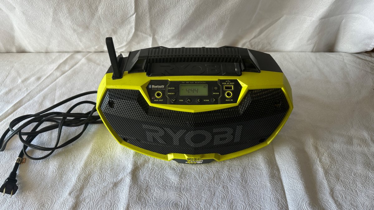 Ryobi Bluetooth Radio