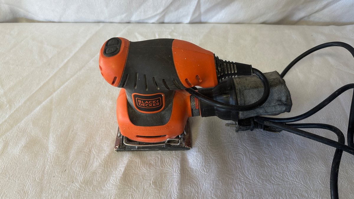 Black and decker Sander