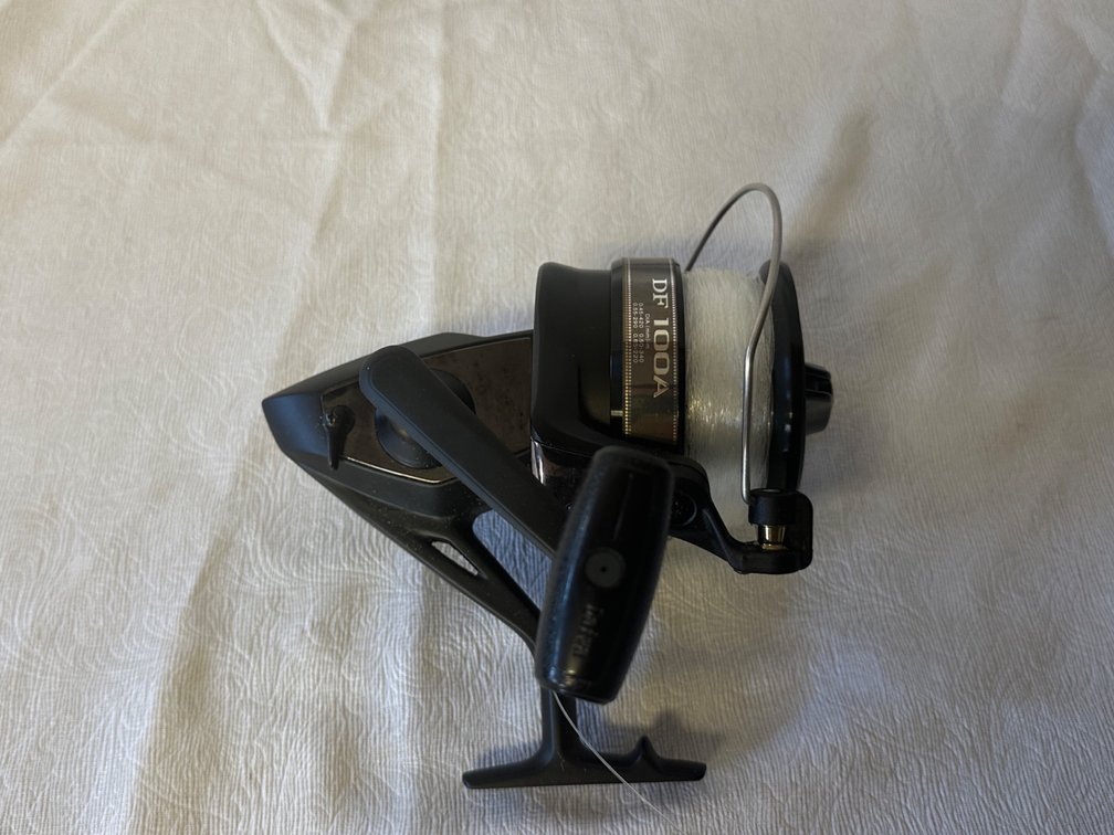 Reel Daiwa DF100a