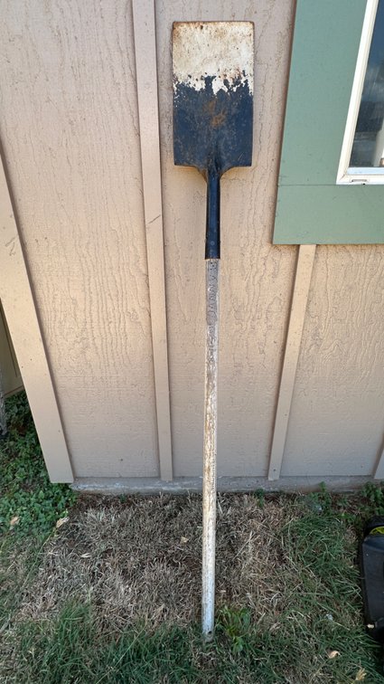 Cutting shovel
