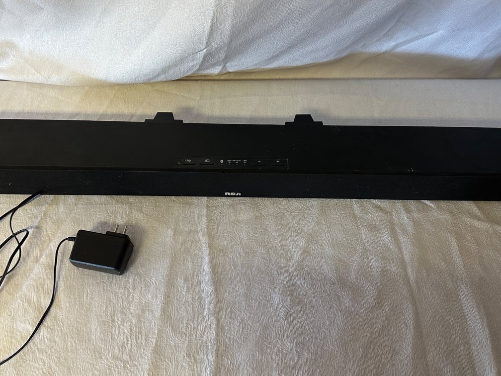 RCA sound bar with Remote