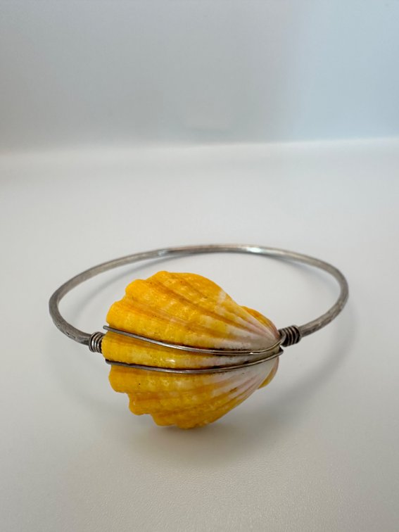 Sunrise Shell Bangle 