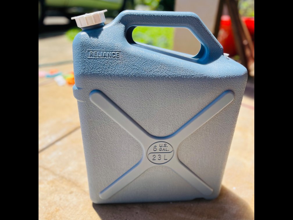 Water container