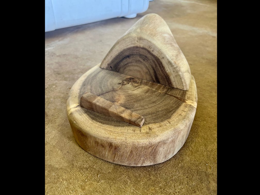 Monkeypod Wood Holder 
