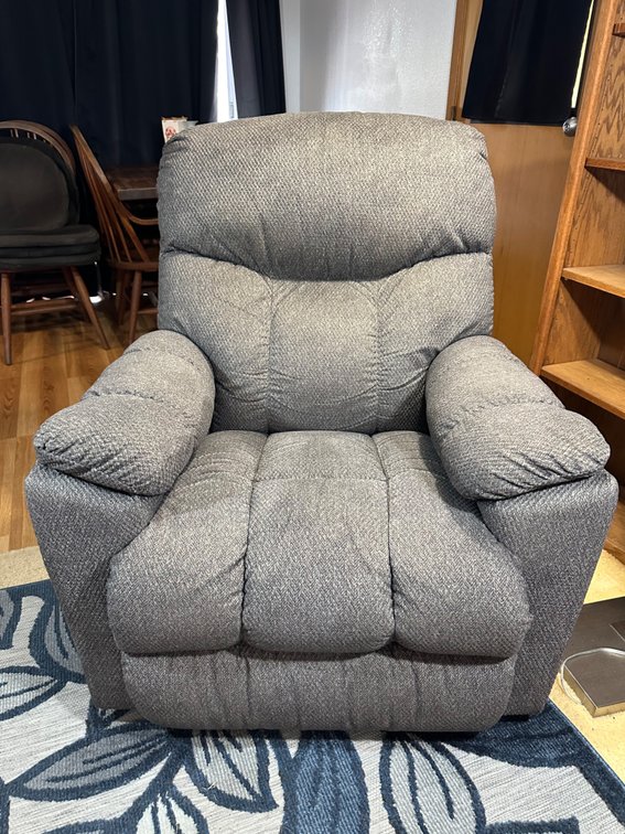 Comfortable Recliner Chair 