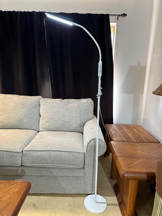 Modern Albrillo Floor Lamp - Dimmable with Three Light Settings