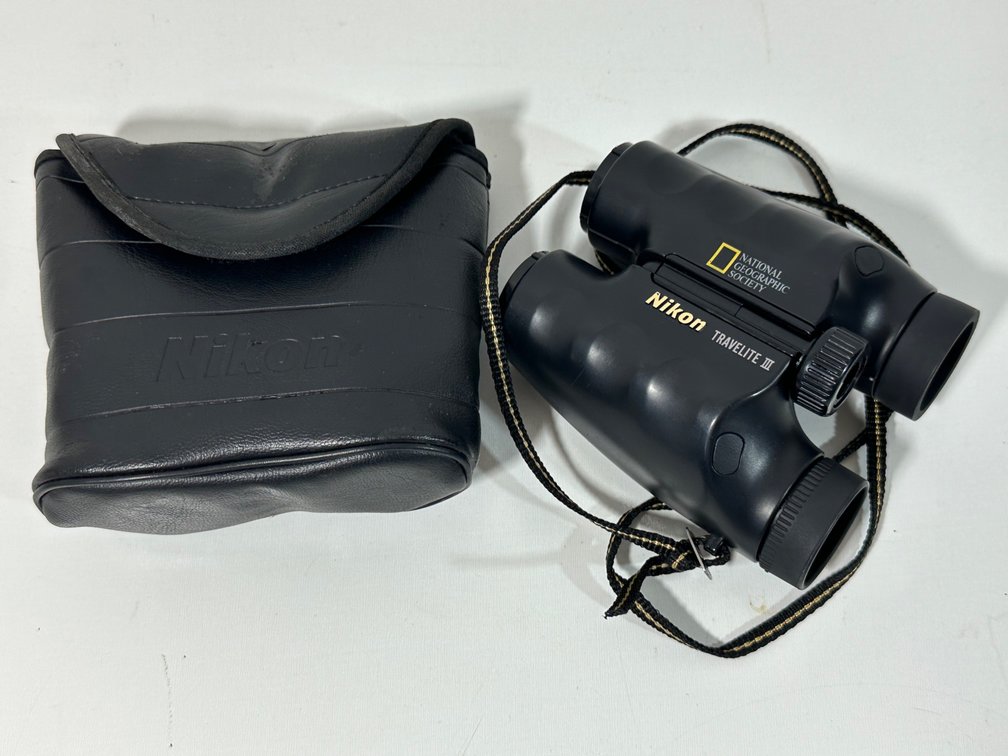 Nikon Travelite III Binoculars with Case - National Geographic Society Edition