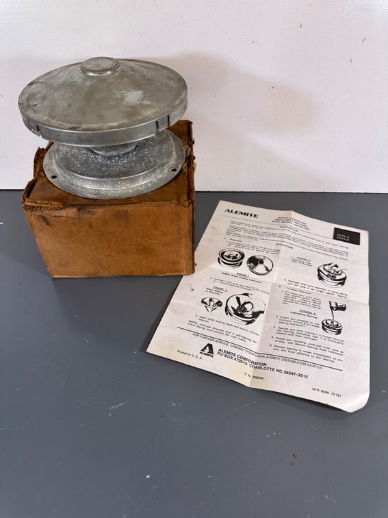 Vintage Alemite Wheel Bearing Lubricators Model 6598-A with Original Instructions and Box