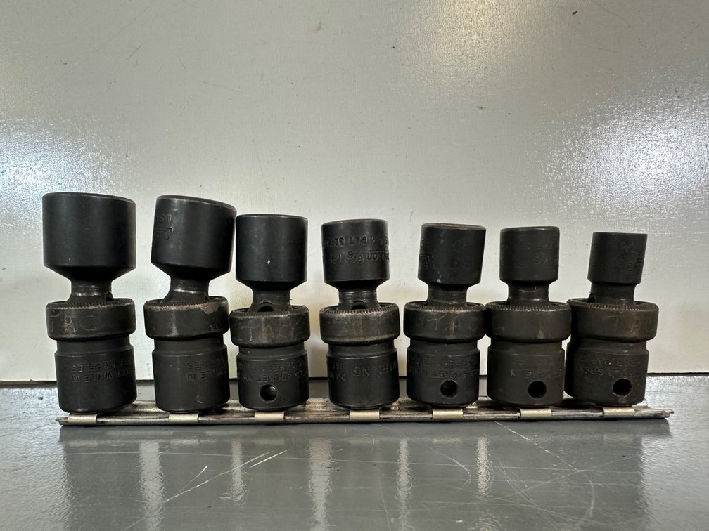 Snap-On 3/8" Drive Universal Swivel Impact Socket Set - 7 Pieces (3/8" to 1")
