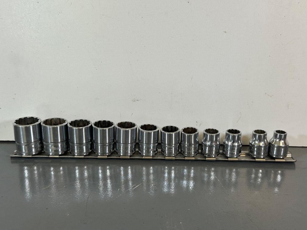 Snap-On 3/8" Drive 12-Point Socket Set - 12 Pieces (3/8" to 1")