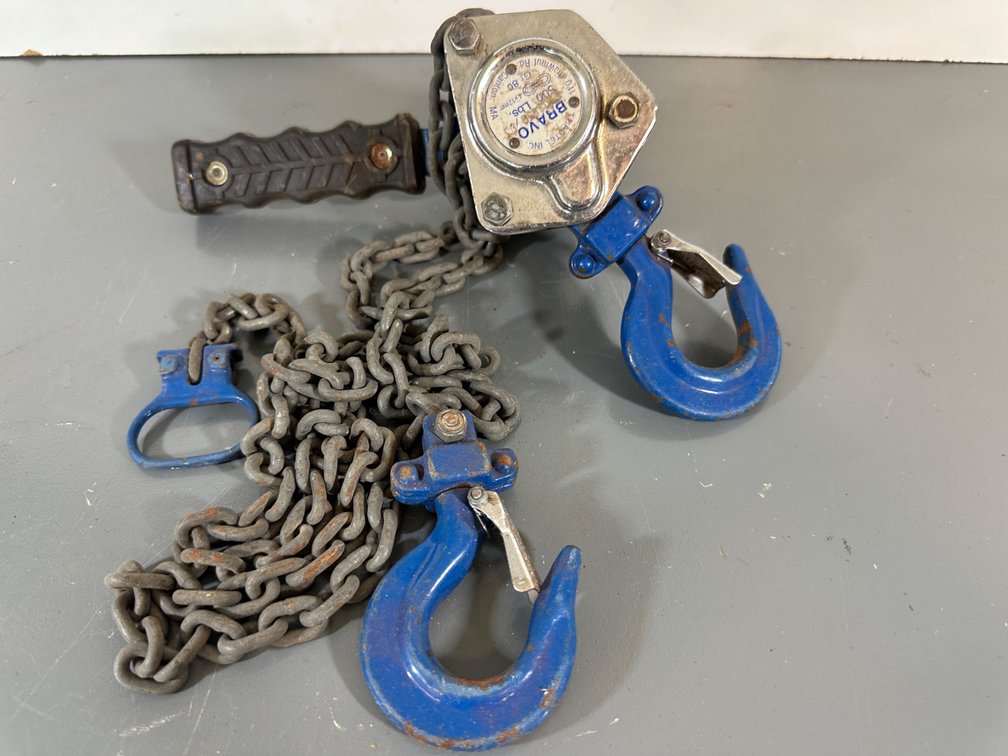 Heavy-Duty Bravo Chain Hoist with 0.5 Ton Capacity