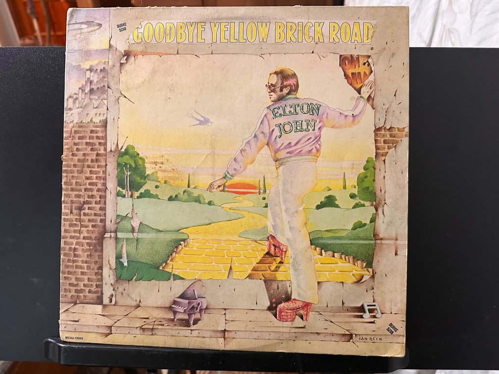 Elton John, goodbye yellow brick Road vinyl album