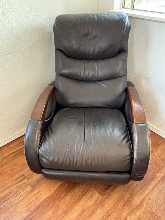 Swivel Faux Leather Reclining Chair 