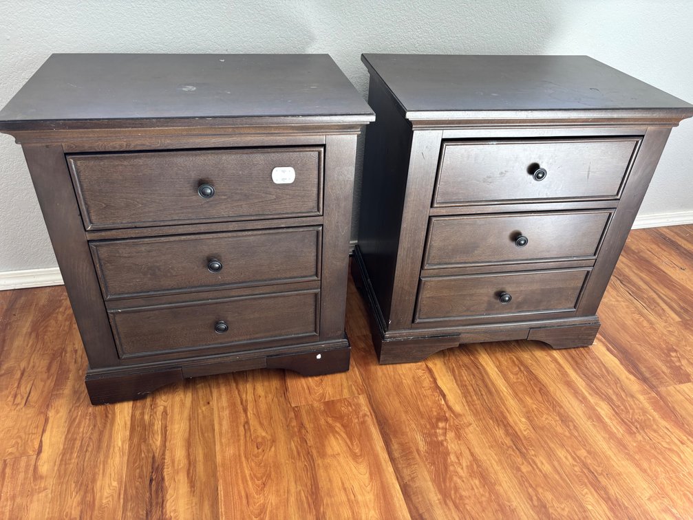 (X’s 2) Universal Broadmoore Furniture Side Tables with Plug Ins