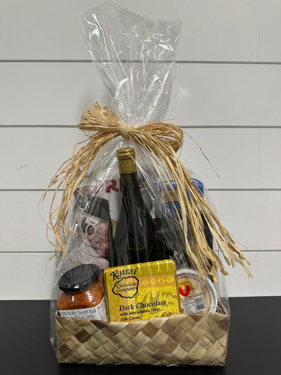 "Wine Shop White Wine Gift Basket" Donated by Cushnie Construction 