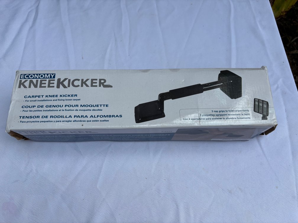 Knee Kicker Flooring Tool in Box