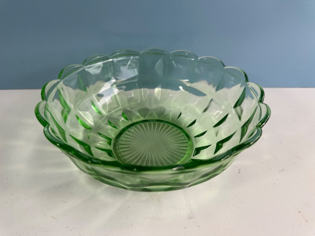 Vintage Uranium/Vaseline Glass Bowl