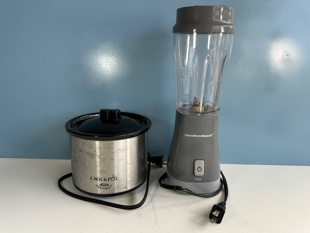 Crock Pot Little Dipper and Hamilton Beach Single Serve Blender