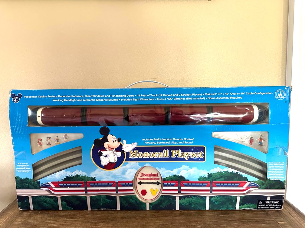 Disney Monorail Playset – Perfect for Disney and Train Lovers!