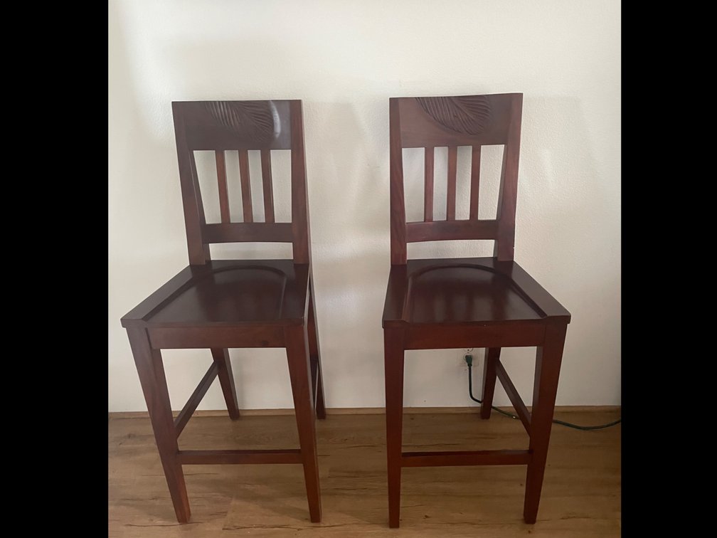 (X’s2) wooden leaf stamp bar chairs