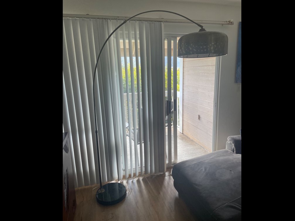Floor lamp