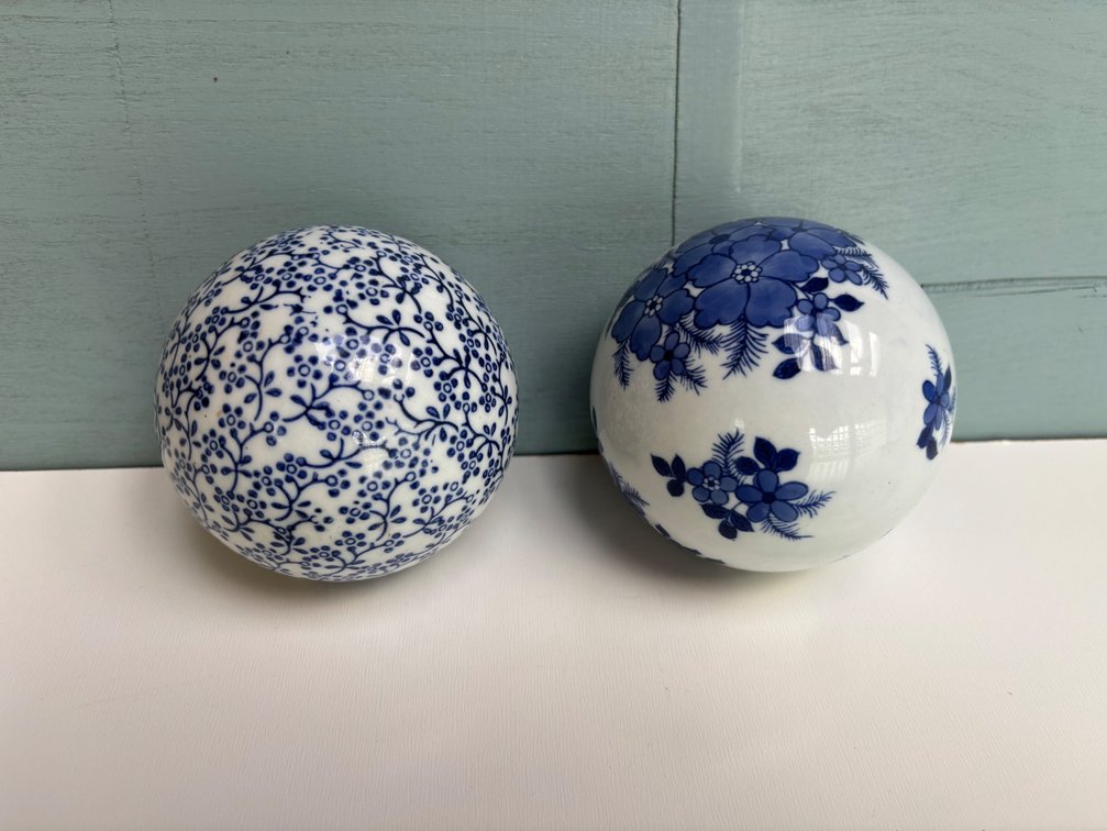 2 Decorative Blue Porcelain Spheres