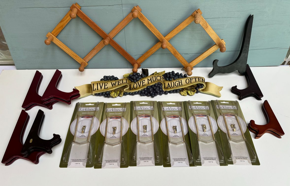 Hanging and Display Items