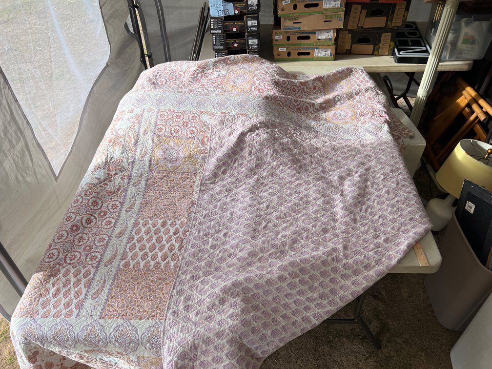 King-Size Quilt with Matching Pillow Shams