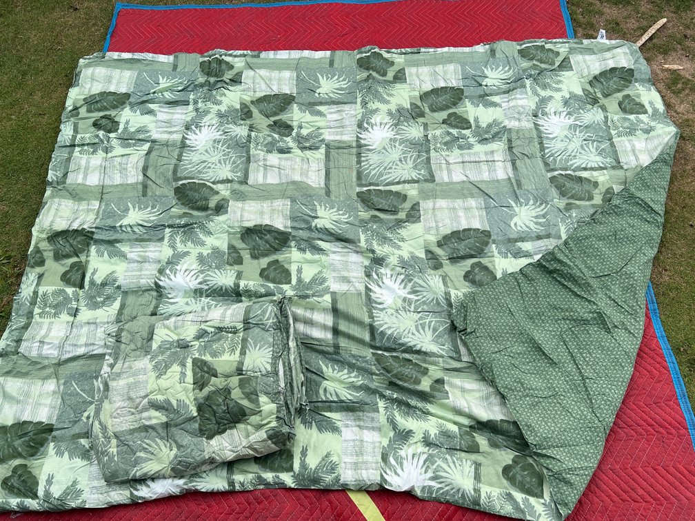 2 Twin Tropical Comforters