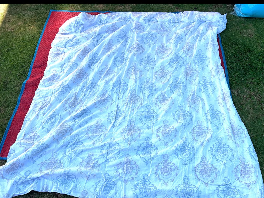 7’ Comforter with Shams