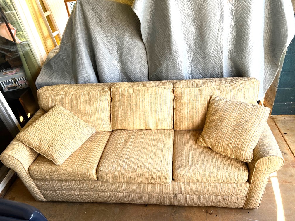 Three-Seater Upholstered Sofa with Cushions