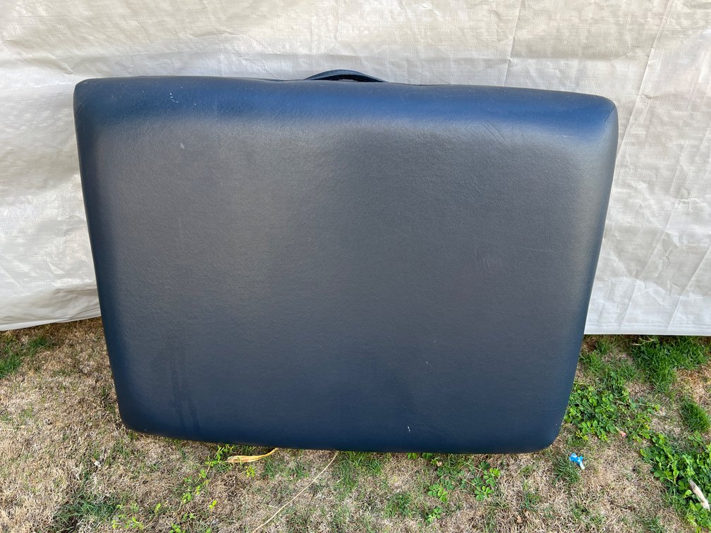 EarthLite Professional Massage Table