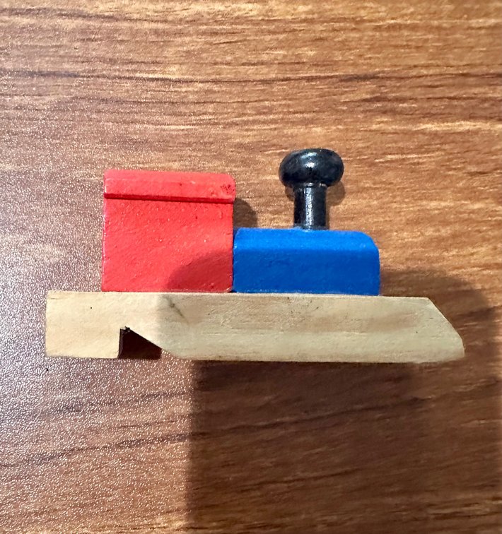 (X3) Giraffe rattle, train whistle and chime