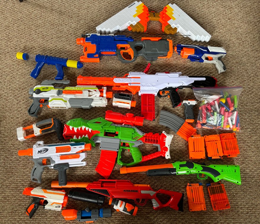 Huge Lot of Nerf Guns 