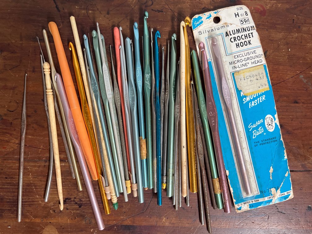 Vintage Crochet Hook Lot