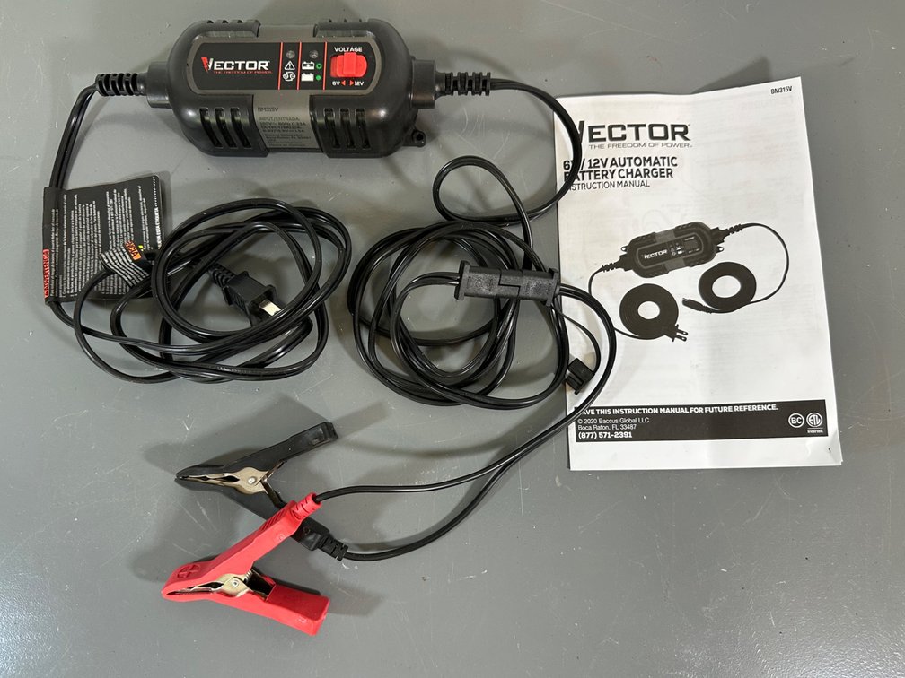 Vector 6V/12V Automatic Battery Charger with Instruction Manual
