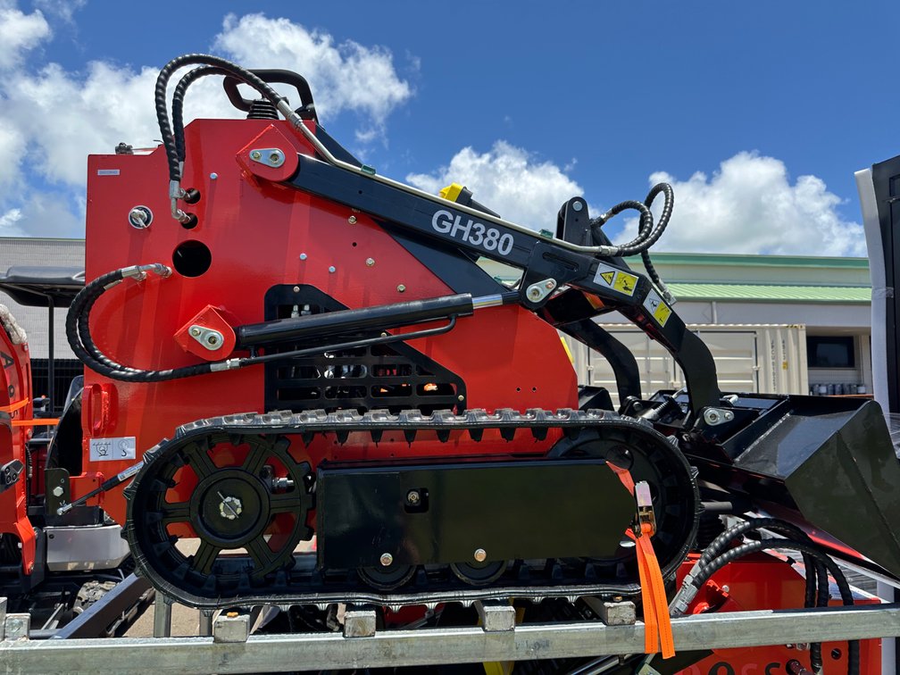 GH380 Mini Skid Steer Loader