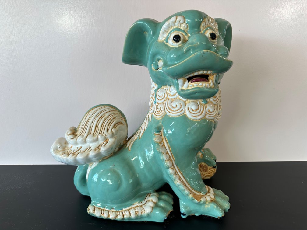 Vibrant Ceramic Foo Dog – Guardian Lion Statue