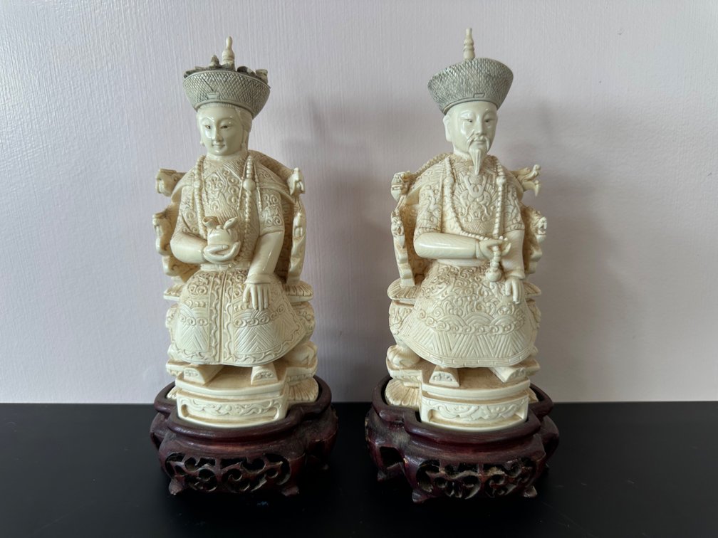 (X's 2) Pair of Exquisitely Carved Emperor and Empress Figurines – Heavy Material