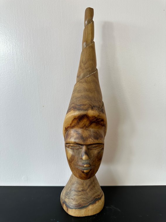 Hand-Carved Wood Bust – Natural Grain and Form